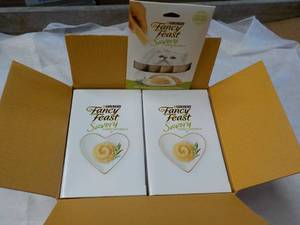 lot 166 image: 30 ct Purina Fancy Feast Savory Cat Treats Natural Chicken in a Demi Glaze best date 082023 Retail $90 total
