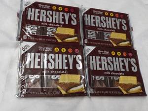 lot 181 image: 4 - 6 packs Hersheys Full Size Candy Bars