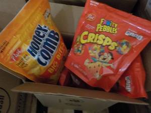 lot 302 image: 8 x 6 oz Bags Honey Comb and Fruity Pebbles Cereal