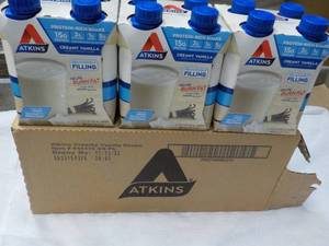 lot 329 image: 12 x 11 oz Atkins Creamy Vanilla Shakes best date 112023