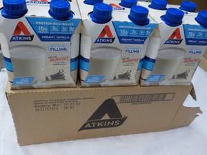 lot 331 image: 12 x 11 oz Atkins Creamy Vanilla Shakes best date 112023