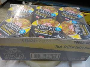 lot 335 image: 6 x 2.61 oz Cups Thai Yellow Curry Flavor Stir Fry Cup Noodles