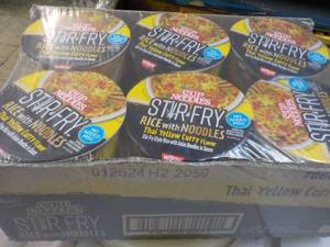 lot 337 image: 6 x 2.61 oz Cups Thai Yellow Curry Flavor Stir Fry Cup Noodles