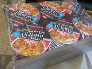 lot 343 image: 6 x 2.68 oz Cups Korean Spicy Beef Flavor Stir Fry Cup Noodles