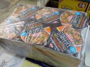 lot 347 image: 6 x 2.75 oz Cups Japanese Teriyaki Chicken Flavor Stir Fry Cup Noodles