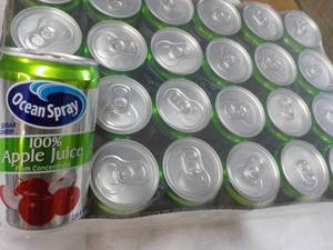 lot 359 image: 24 pack Ocean Spray 12 oz can Apple Juice