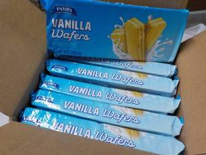 lot 365 image: 12 x 6 oz Pampa Vanilla Wafers best date 11262023