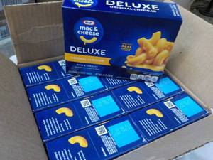 lot 371 image: 8 Kraft Deluxe Mac and Cheese best date 12242023