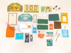Lot of Vintage Sewing Needle Advertising, Accessories, etc.