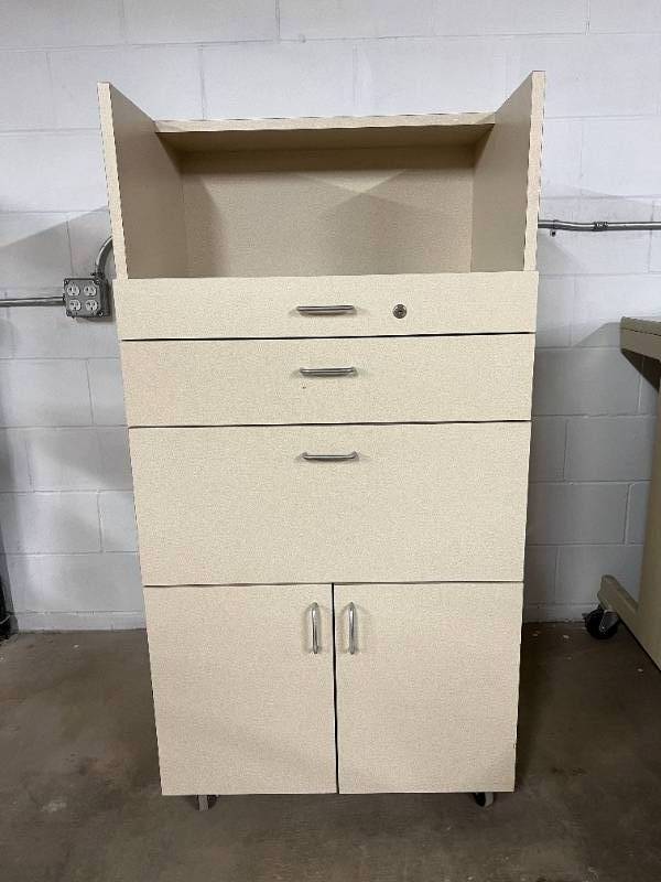 MSRP $3000 Clinton Industries Mobile Locking Easy Clean All Laminate Treatment Cabinet with 2 Doors, 3 Drawers &amp Tall Semi-enclosed Backsplash - Excellent Condition No Key - Replacement Can Be Purchased Online For $5.00.