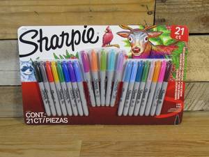 lot 38 image: Sharpie 21 Count Fine Point Permanent Markers