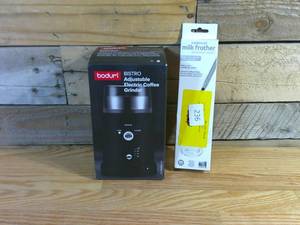 lot 236 image: Bodum Bistro Electric Coffee Stainless Steel Blade Grinder with Adjustable Grind Settings & Frother