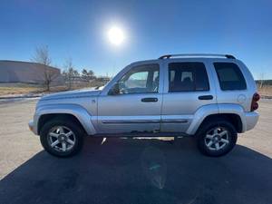 lot 15 image: 2006 Jeep Liberty Limited - 4X4