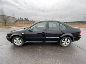 lot 25G image: 2005 Volkswagen Jetta Gls