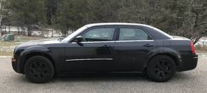 lot 15 image: 2006 Chrysler 300 Touring