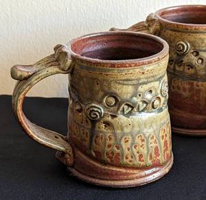lot 46 image: Cunningham Pottery Bowl and Mug Set