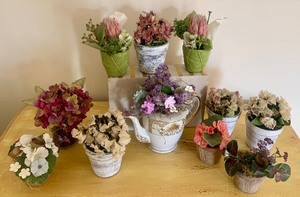 lot 128A image: Variety of Decorative Faux Floral Arrangements