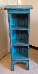 lot 75 image: Petite Teal Blue Wood Shelf