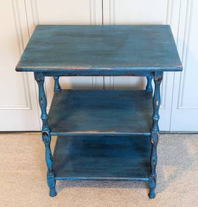 lot 86 image: Teal Blue Painted Wood Vintage Three Tiered Table