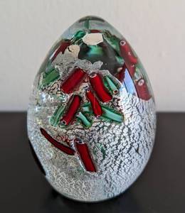 lot 93 image: Murano Art Glass Paperweight