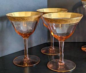 lot 111 image: Vintage Gold Rimmed Stemware