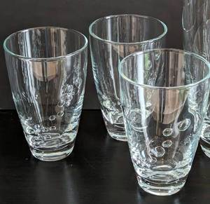 lot 141 image: Bubble Glass Pitcher and Glassware Set
