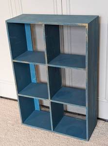 lot 162 image: Small Teal Painted Wood Shelf