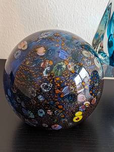 lot 176 image: Art Glass Paperweights and Sculpture