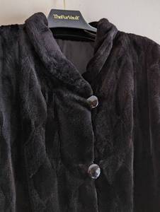 lot 181 image: Womens Black Sheared Beaver Fur Coat