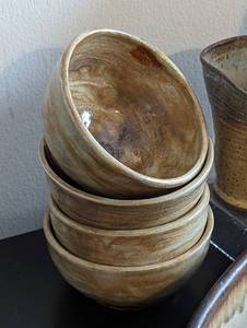 lot 198 image: Gorgeous Variety of Artisan Pottery Bowls, Plates and Cups