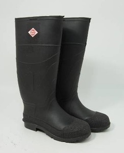 lot 47 image: Womens Size 6 Red Ball Muck Rubber Boots