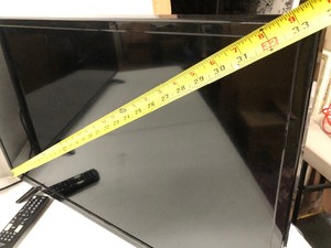 lot 123 image: 2 Working TVs - INSIGNIA 32 w Remote & ROKU 43