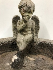 lot 142 image: Heavy Vintage Solid Cement Birdbath wCherub Figure