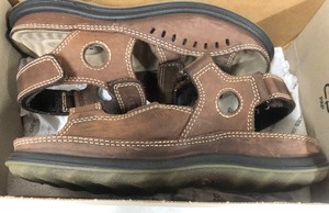 lot 175 image: New Unused ECCO Leather Sandals 