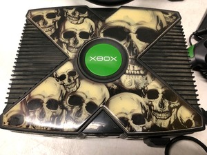 lot 220 image: Working Original XBOX wRacing Accessories & Controllers