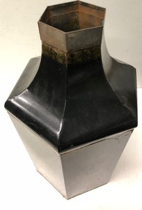 lot 265 image: LARGE Vintage Mid Century Enameled Orientalist Metal Lamp Body
