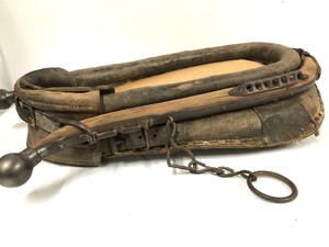 lot 268 image: Large Antique Horse Collar wHames