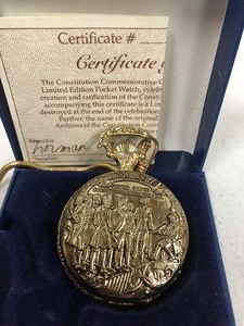 lot 276 image: Nice Group of Vintage Mens Dresser Items - Pipes Pocket Watches etc