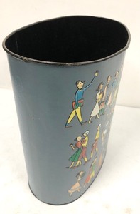 lot 278 image: Mid Century 1950s Metal Trash Can by Betty Betz
