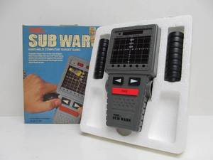 lot 10 image: Unused Vintage TIGER Handheld Electronic Video Game SUB WARS