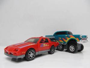 lot 57 image: 2 Vintage Kenner 1980s Toy M.A.S.K. Cars
