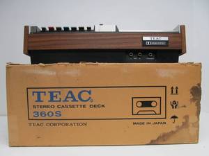 lot 61 image: Like-New Vintage TEAC Stereo Cassette Deck Model 360S