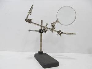 lot 100 image: Vintage Helping Hands Jewelry or Precision Tool Holder