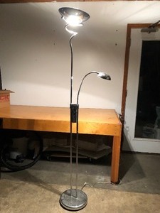 lot 327 image: Modernist Chrome Floor Lamp