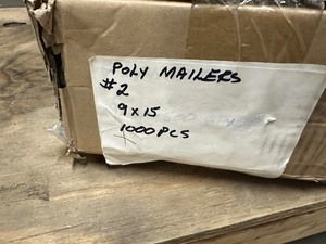 lot 10 image: New - Quantity 1000 9x15 Poly Mailers - Mailing Envelopes