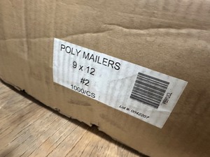 lot 13 image: New Quantity 1000 9x12 Poly Mailers - Mailing Envelopes