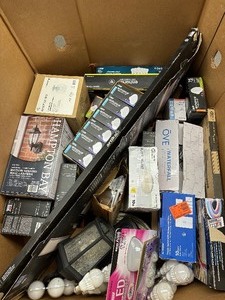 lot 27 image: Wholesale Pallet -Household  Hardware  Misc Tools - Customer Returns  Overstock New - Untested