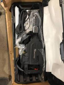lot 9 image: TR Industrial 13 Amp 35 lbs. Demolition Jack Hammer  Customer Returns See Pictures