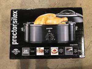 lot 24 image: Proctor Silex 18 Qt. Black Roaster Oven   Customer Returns See Pictures