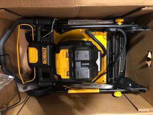 lot 48 image: DEWALT 20V MAX 21.5 in. Battery Powered Walk Behind Push Lawn Mower Tool only   Customer Returns See Pictures